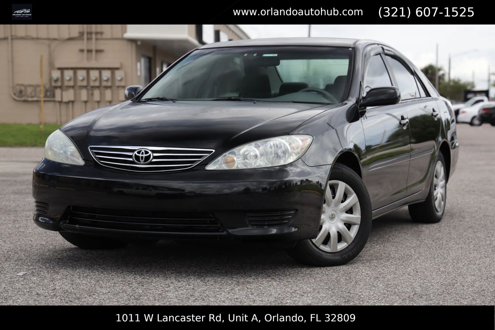 Used 2005 Toyota Camry LE FWD image 1