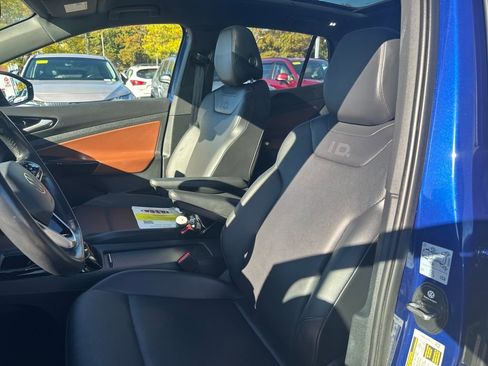 Used 2021 Volkswagen ID.4 Pro S image 16