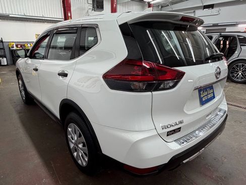 Used 2018 Nissan Rogue S AWD/4WD image 5