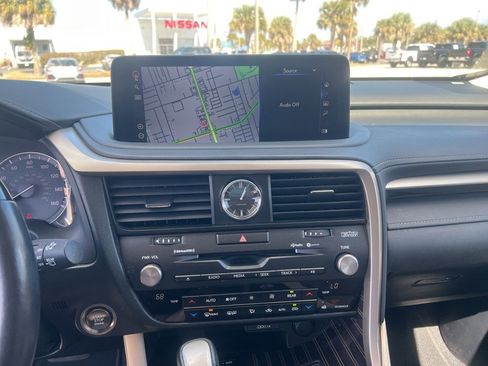 Used 2022 Lexus RX 350L Luxury image 9