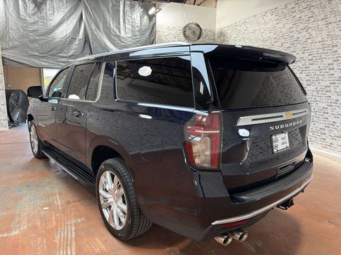 Used 2023 Chevrolet Suburban High Country AWD/4WD image 5