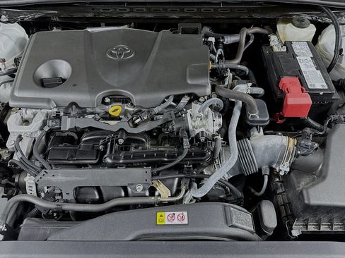 Used 2023 Toyota Camry SE AWD/4WD image 28