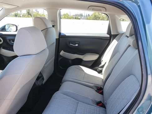 Certified 2025 Honda HR-V LX image 19