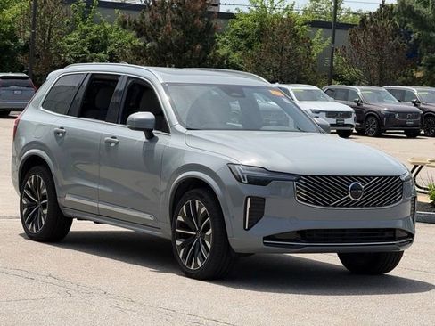 Certified 2026 Volvo XC90 B6 Plus AWD/4WD image 1