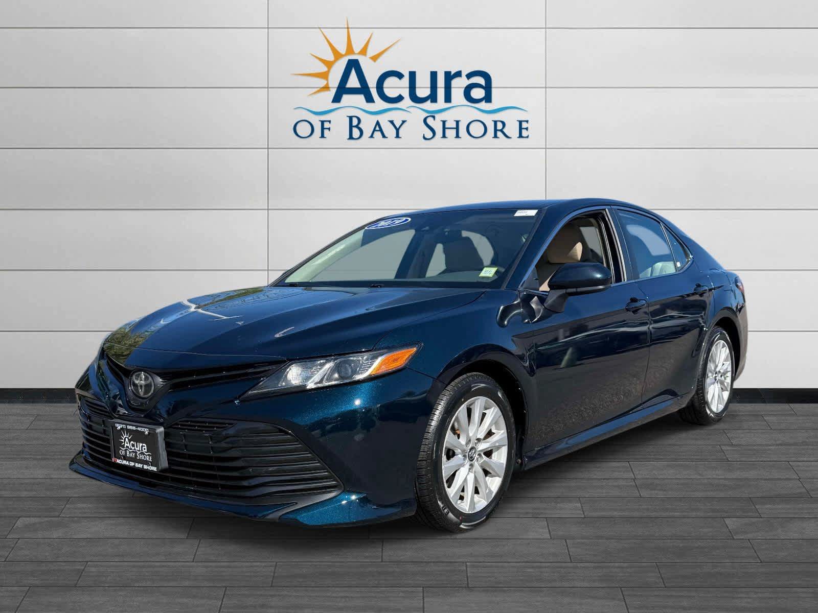 Used 2019 Toyota Camry LE FWD image 1