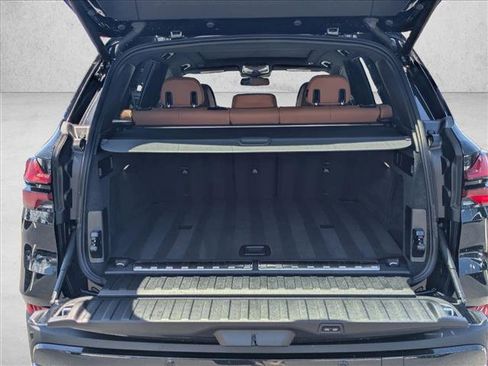 Used 2025 BMW X5 xDrive50e AWD/4WD image 6