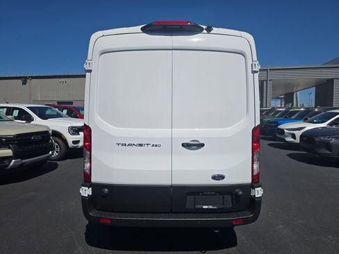 New 2025 Ford Transit 250 148 Medium Roof w/ Load Area Protection Package RWD image 5
