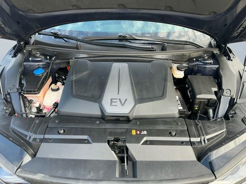 Used 2023 Kia EV6 Wind w/ Wind Technology Package image 18