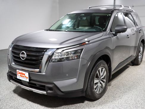 Used 2023 Nissan Pathfinder SL FWD image 33