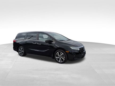 Used 2022 Honda Odyssey Touring image 2