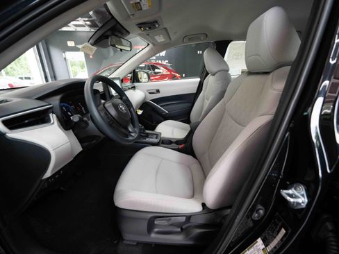 New 2026 Toyota Corolla Cross L AWD/4WD image 9