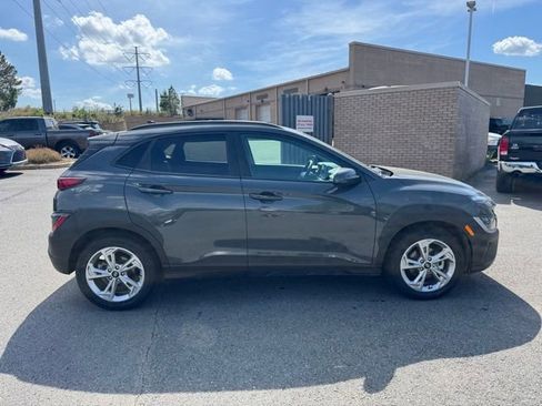 Used 2023 Hyundai Kona SEL image 2