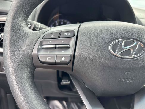 Used 2022 Hyundai Kona SE AWD/4WD image 18