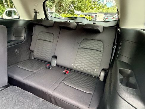 Certified 2024 Nissan Pathfinder SV FWD image 11