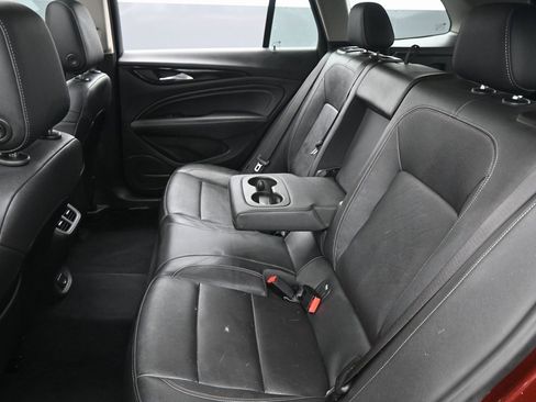 Used 2018 Buick Regal Essence w/ Driver Confidence Package #1 image 29