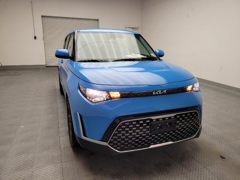 Used 2024 Kia Soul EX image 14