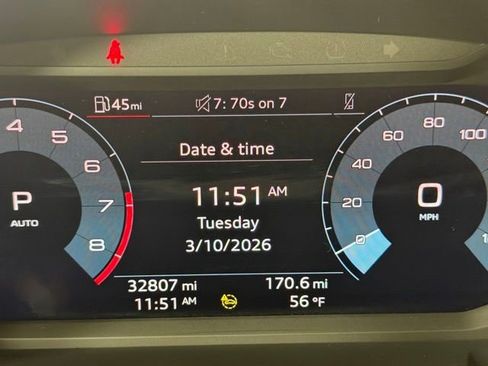 Used 2023 Audi Q3 2.0T Premium w/ Black Optic Sport Package image 14