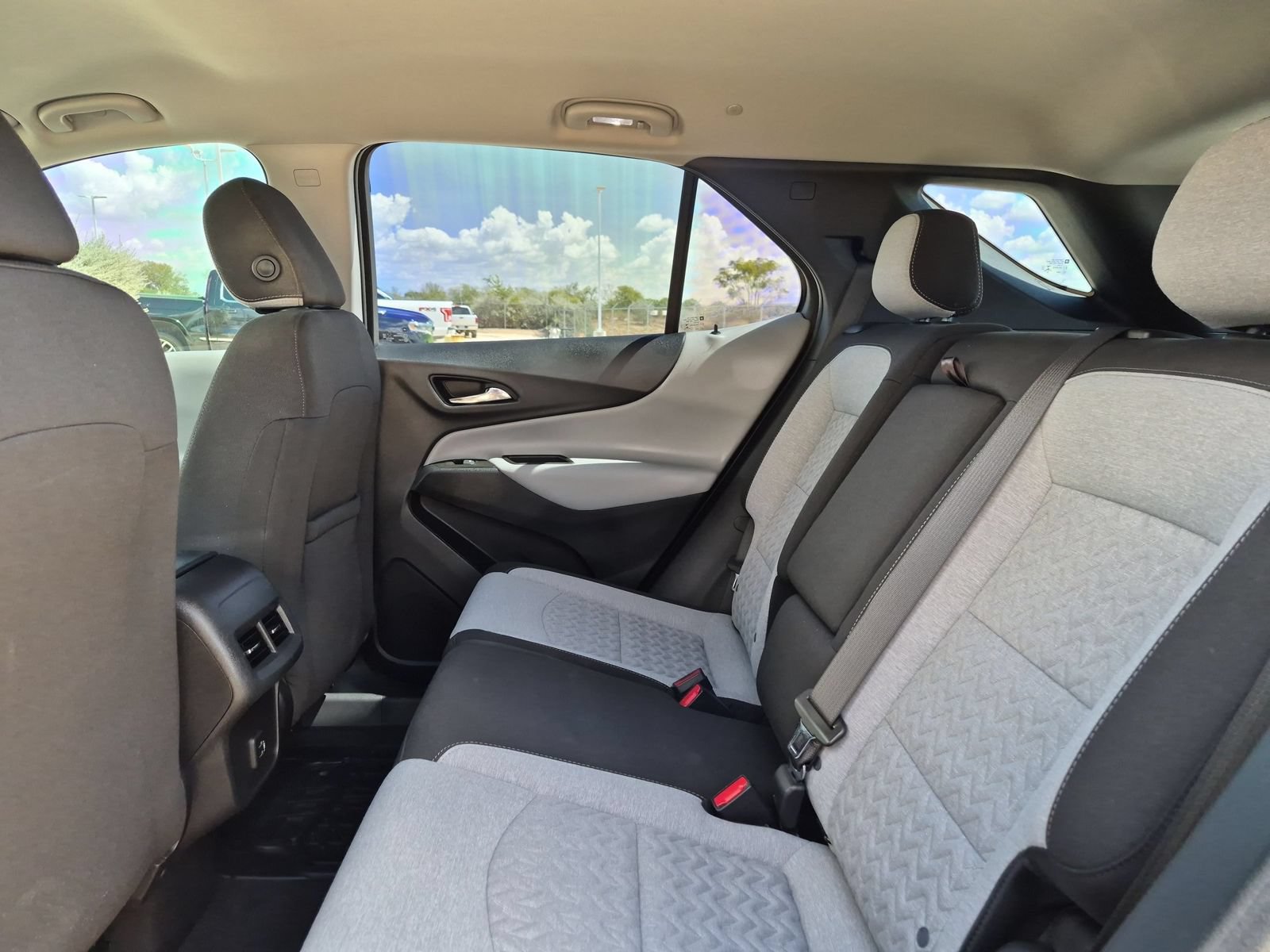 Used 2023 Chevrolet Equinox LS w/ LPO, Cargo Package FWD image 22