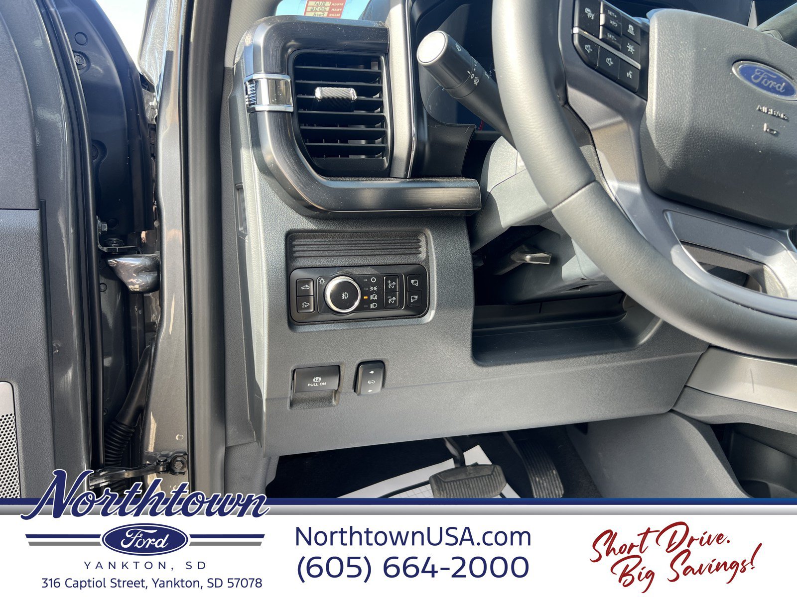 New 2026 Ford F250 Lariat w/ Black Appearance Package AWD/4WD image 23