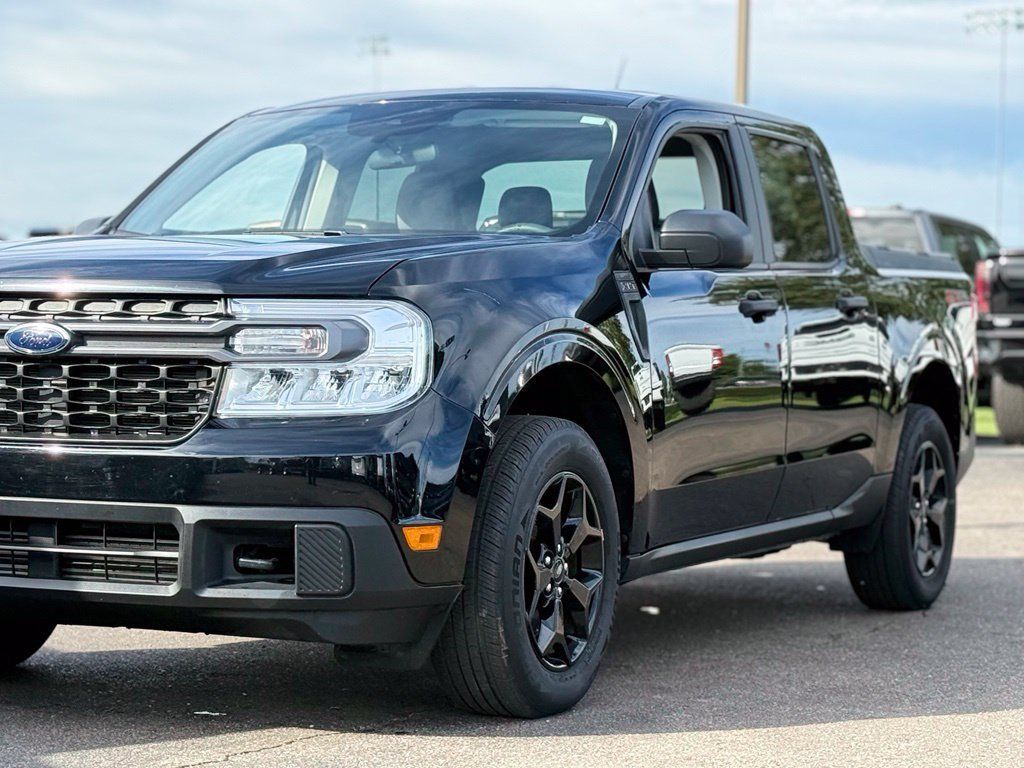 Used 2024 Ford Maverick XLT w/ Equipment Group 300A Standard AWD/4WD image 39