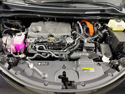 New 2026 Toyota Sienna XLE Woodland Edition AWD/4WD image 27