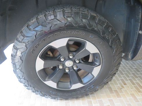 Used 2020 RAM 1500 Limited AWD/4WD image 9