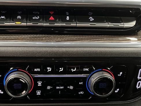 Used 2024 Chevrolet Silverado 1500 RST image 35