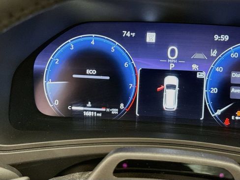 Used 2024 Toyota Grand Highlander AWD image 12