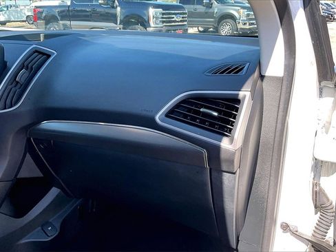 Certified 2022 Ford Edge SEL w/ Convenience Package image 23