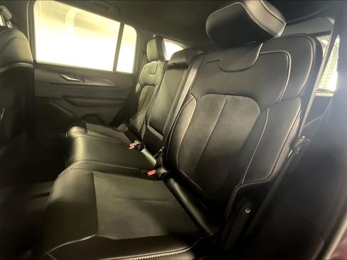 New 2025 Jeep Grand Cherokee Altitude image 16