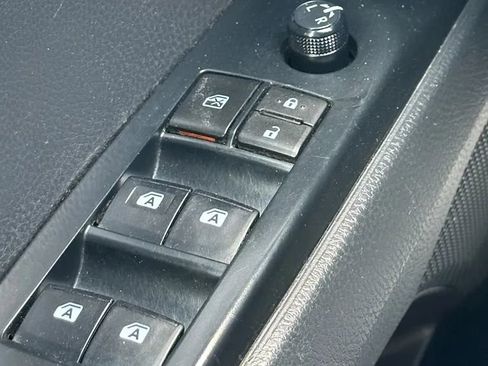 Used 2018 Toyota Camry SE w/ Convenience Package image 19