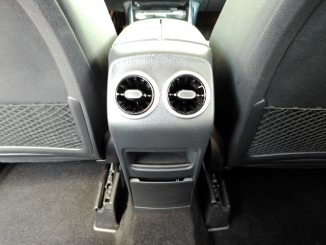 Used 2024 Mercedes-Benz GLB 250 w/ Driver Assistance Package image 30