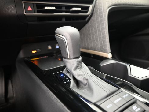 Used 2026 Toyota Camry XLE image 15