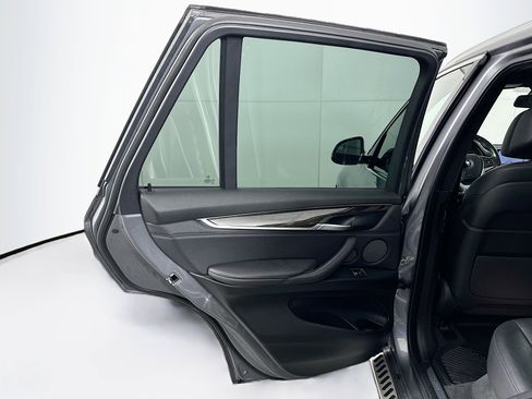 Used 2017 BMW X5 xDrive35d image 28