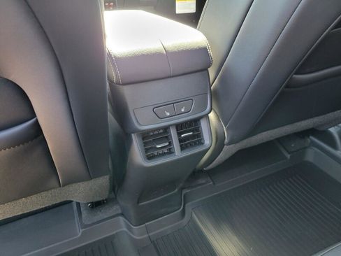 New 2026 GMC Terrain Denali w/ LPO, Floor Liner Package image 29