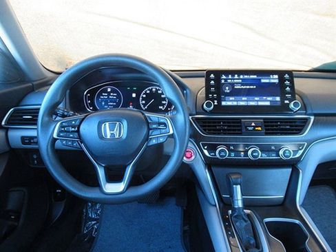 Used 2020 Honda Accord EX image 17