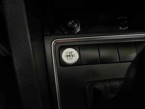 Used 2015 Volkswagen Jetta SE FWD image 14