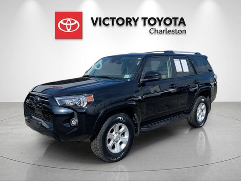 Used 2022 Toyota 4Runner SR5 image 1
