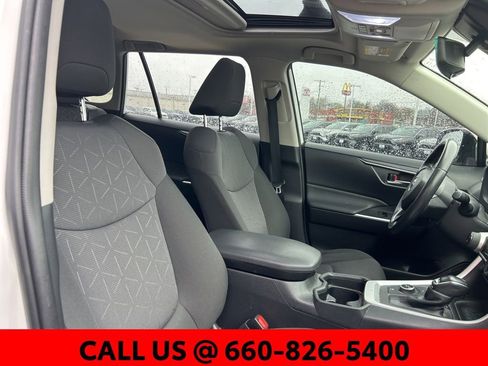 Certified 2021 Toyota RAV4 XLE w/ Convenience Package image 6