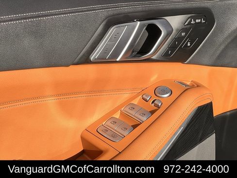 Used 2022 BMW X7 M50i w/ Cold Weather Package image 23