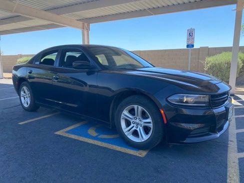 Used 2022 Dodge Charger SXT RWD image 4