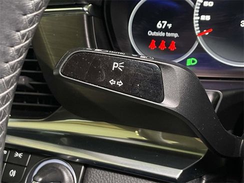 Used 2023 Porsche Panamera 4 Platinum Edition image 42