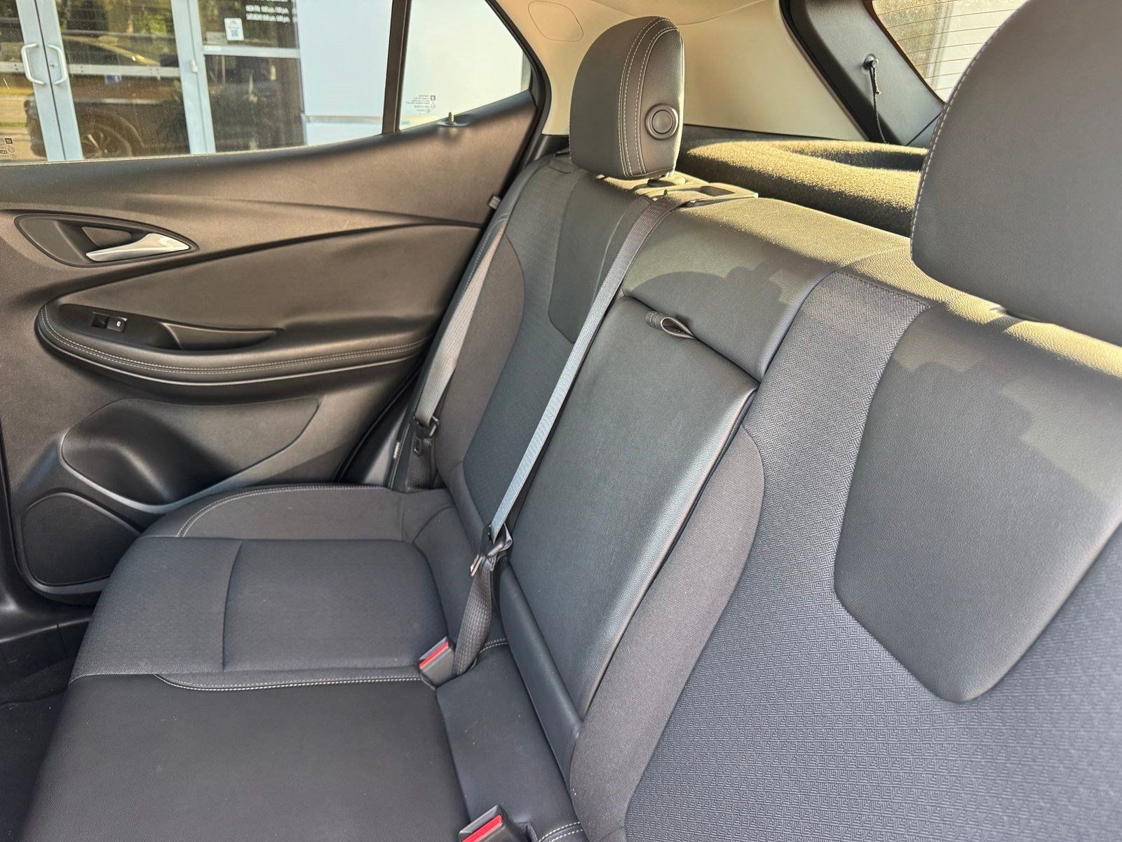 Certified 2020 Buick Encore GX Select FWD image 24