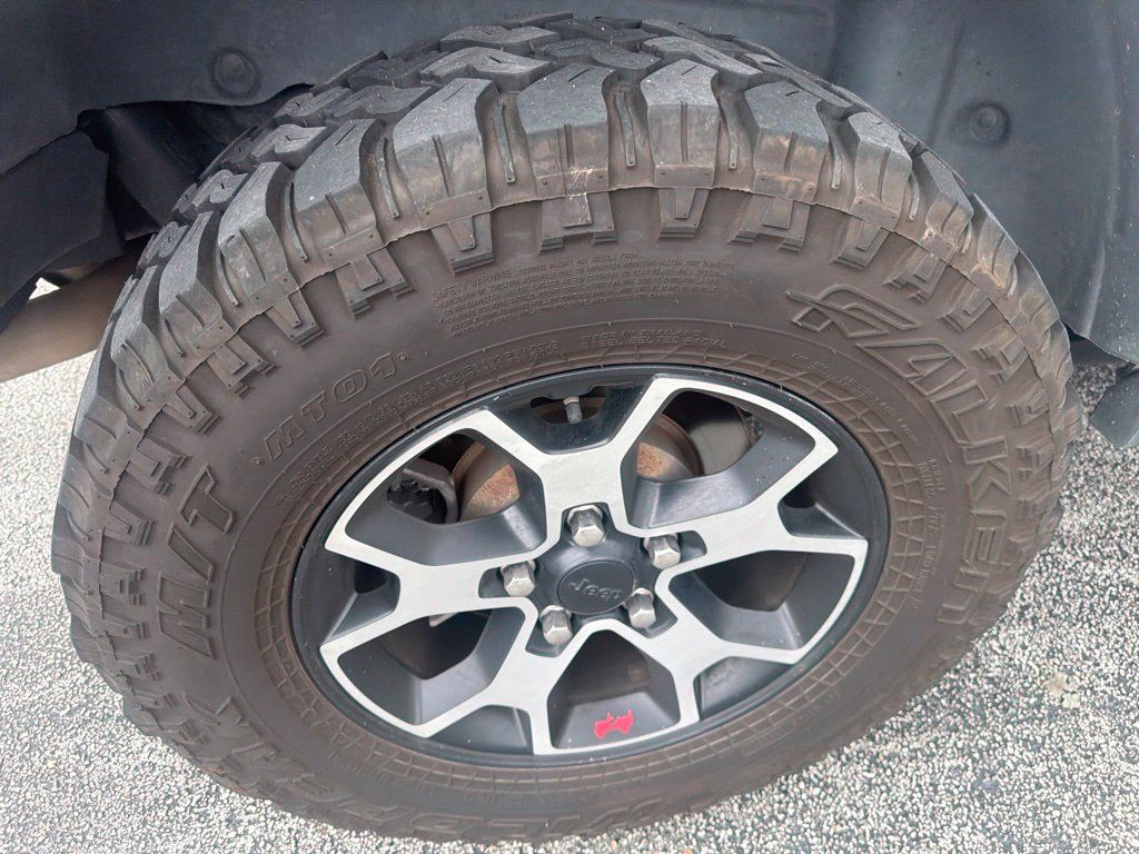 Used 2021 Jeep Wrangler Unlimited Rubicon AWD/4WD image 19