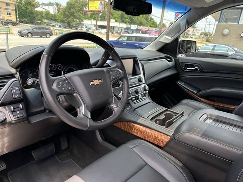 Used 2018 Chevrolet Tahoe Premier AWD/4WD image 19