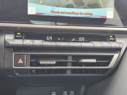 Used 2026 Toyota Camry SE w/ Multimedia Upgrade Package AWD/4WD image 14