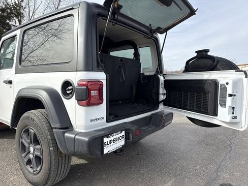 Used 2023 Jeep Wrangler Sport S image 6