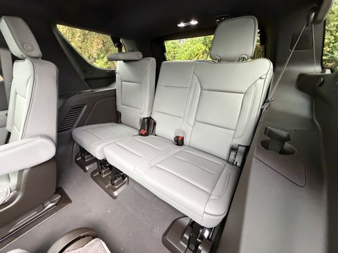 New 2026 GMC Yukon Elevation AWD/4WD image 18