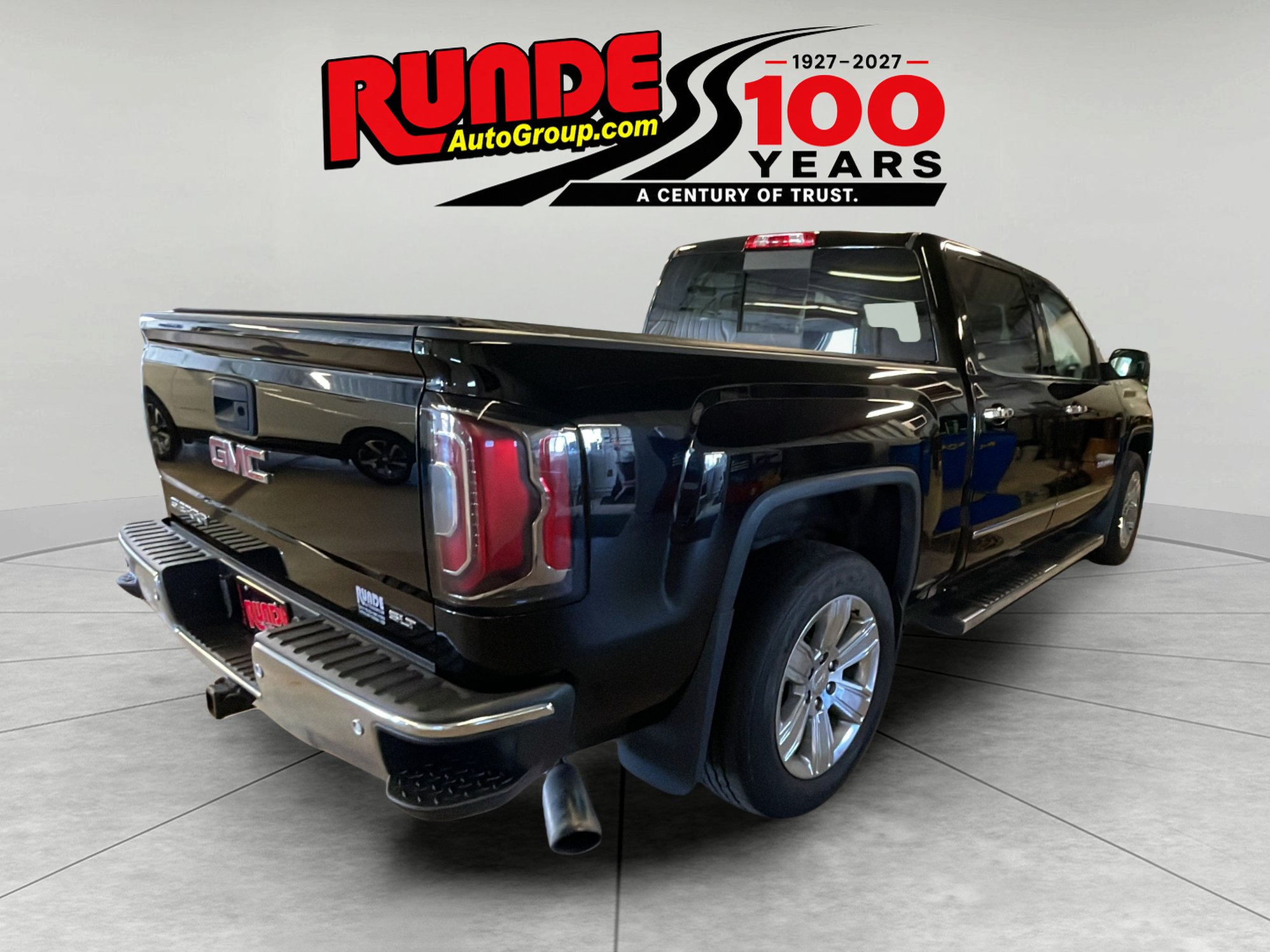 Used 2016 GMC Sierra 1500 SLT w/ Enhanced Driver Alert Package AWD/4WD image 5