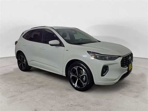 Certified 2023 Ford Escape ST-Line Elite image 7